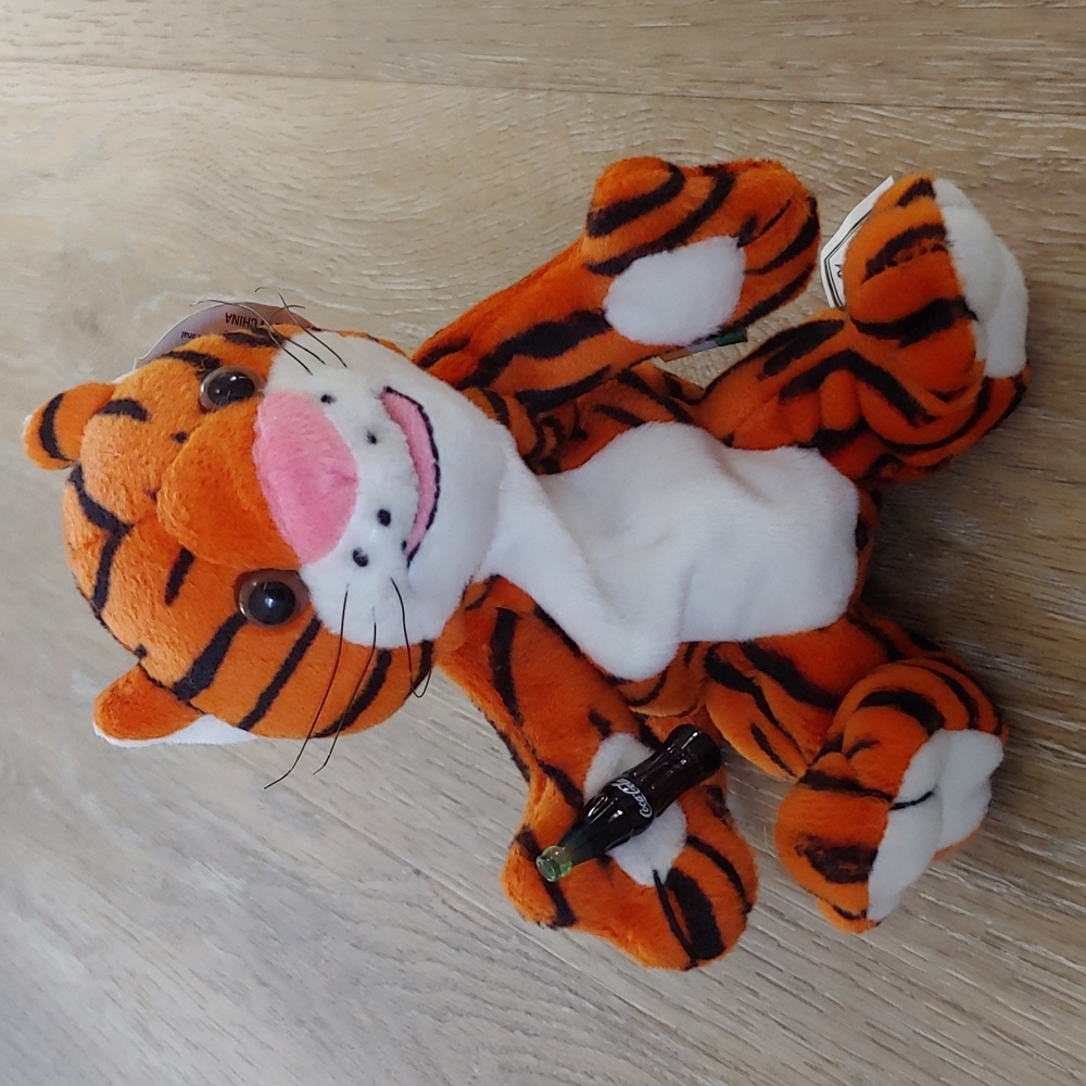Rare 1998 Coca Cola International Collection Curry the Tiger India Plush